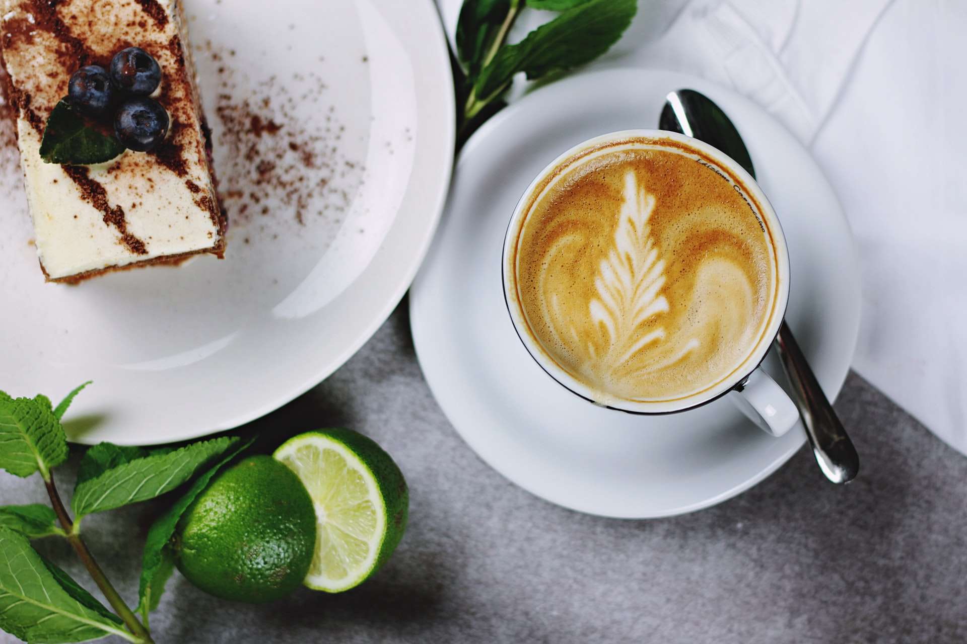 Imagen de merienda con cafe